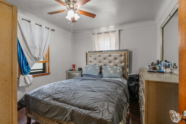 7044 Continental Ave, Warren, MI 48091 - bedroom featuring a ceiling fan and wood finished floors