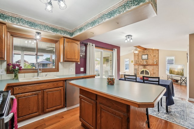 15610 Williamsburg Dr E, Macomb, MI 48044