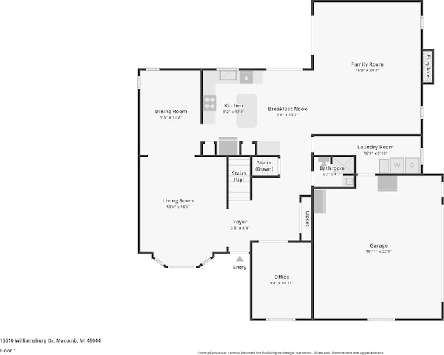 15610 Williamsburg Dr E, Macomb, MI 48044