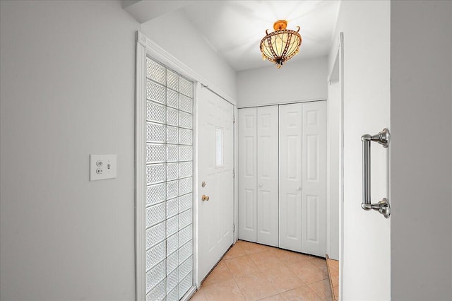 30657 Moulin Ave, Warren, MI 48088 - hallway featuring light tile patterned floors