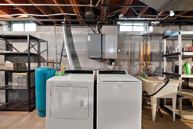 50951 Murray Hill Dr, Canton, MI 48187 - washroom featuring washing machine and clothes dryer