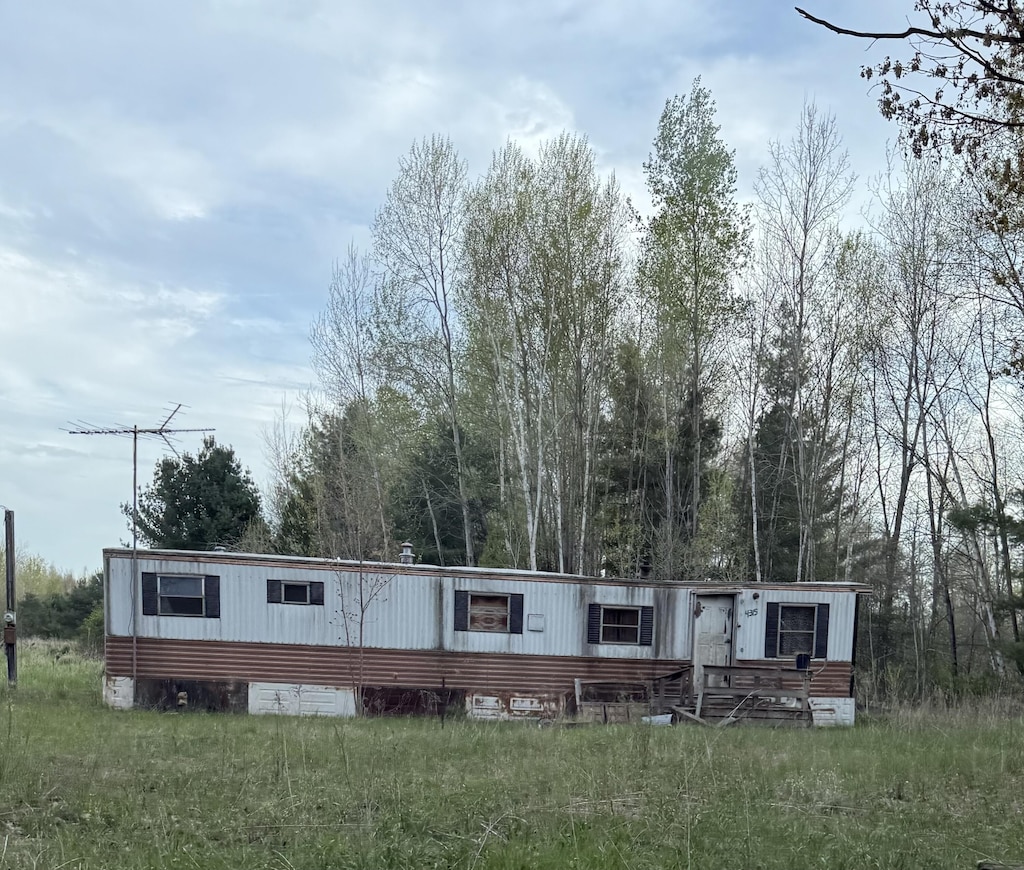 view of manufactured / mobile home