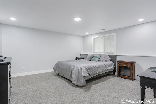 12745 Riverton Rd, Grand Haven, MI 49417 - carpeted bedroom featuring recessed lighting and baseboards