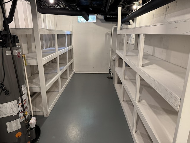 928 Lincoln St, Grand Rapids, MI 49534 - storage area with gas water heater