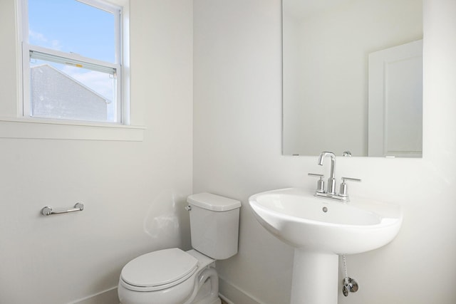 6182 Longhorn Trl, Stevensville, MI 49127 - bathroom with healthy amount of natural light