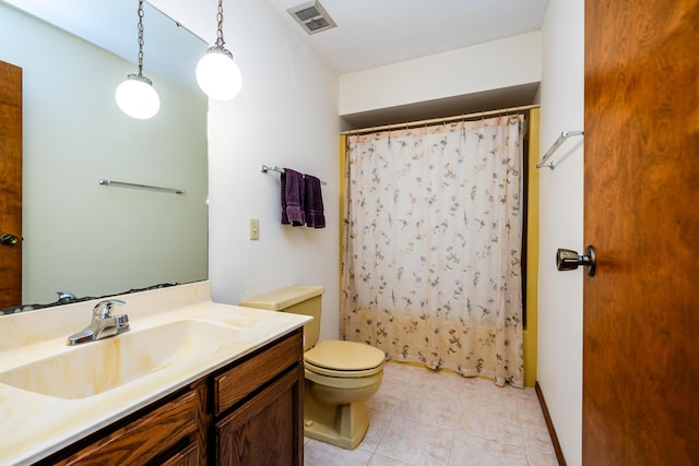 5410 Country Aire Dr Unit 14, Coloma, MI 49038 - full bathroom with toilet, vanity, tile patterned floors, and a shower with curtain