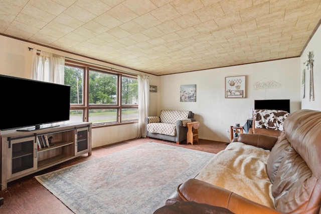 27 Hawley St, Quincy, MI 49082 - living area with crown molding
