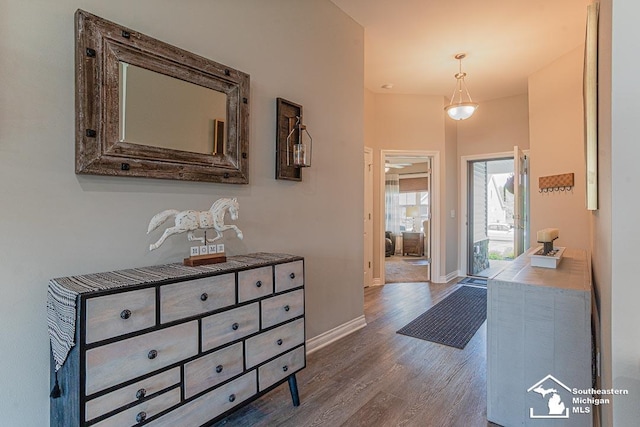 8265 Grande Lake Cir, Temperance, MI 48182 - foyer entrance featuring wood finished floors and baseboards