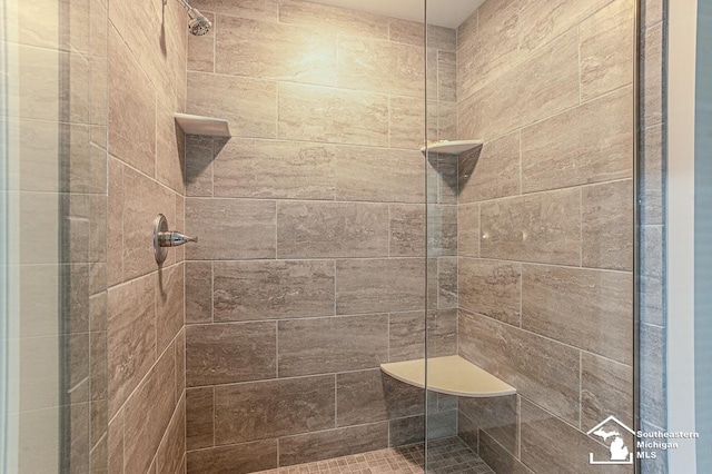 8265 Grande Lake Cir, Temperance, MI 48182 - full bathroom featuring a stall shower
