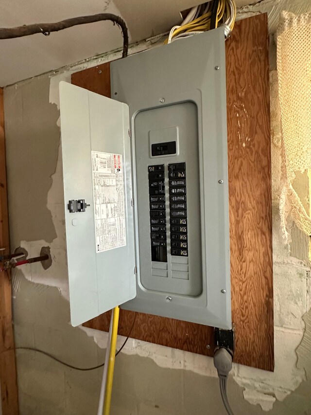 9548 Sharp Rd, Clifford, MI 48727 - view of utilities
