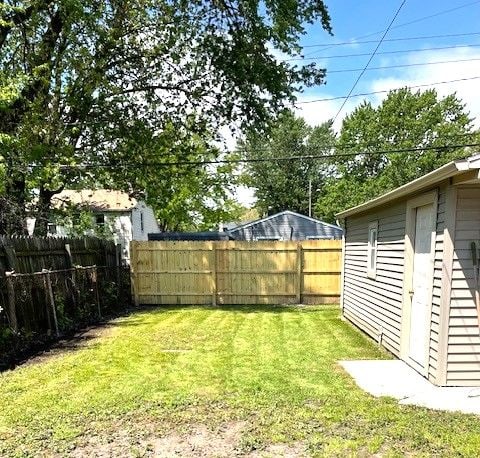 view of yard