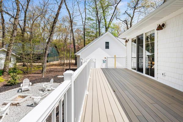 4108 Chippewa Trl, New Buffalo, MI 49117 - view of wooden terrace
