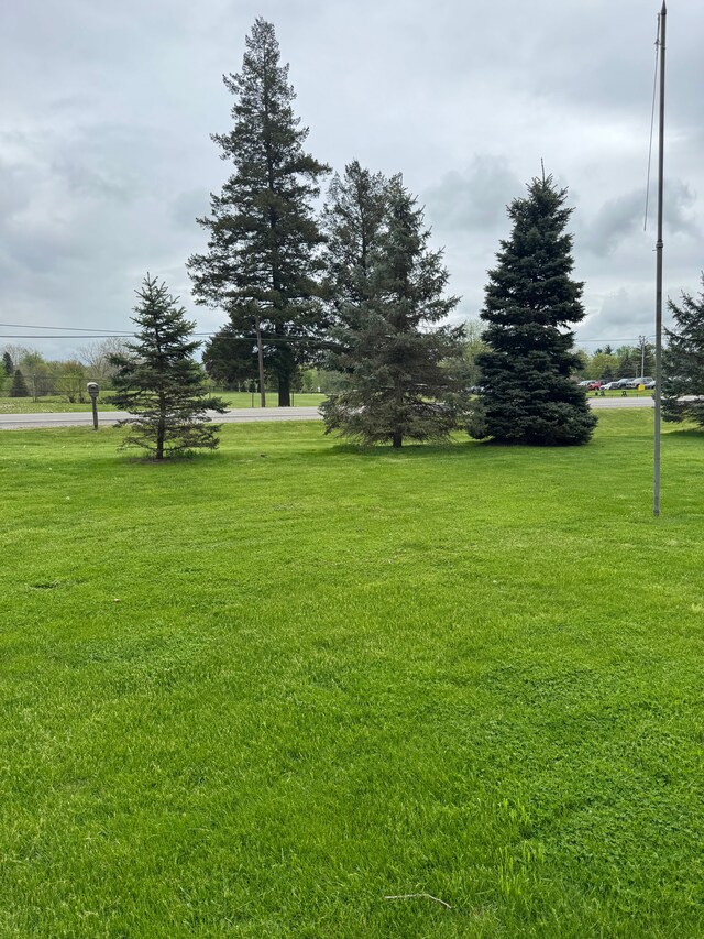 2071 N Belsay Rd, Burton, MI 48509 - view of grassy yard