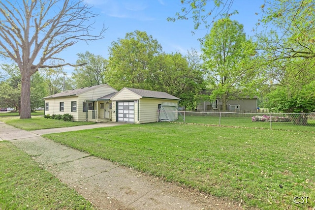 1001 Kelsey Ave, Lansing, MI 48910 - view of front of property featuring driveway