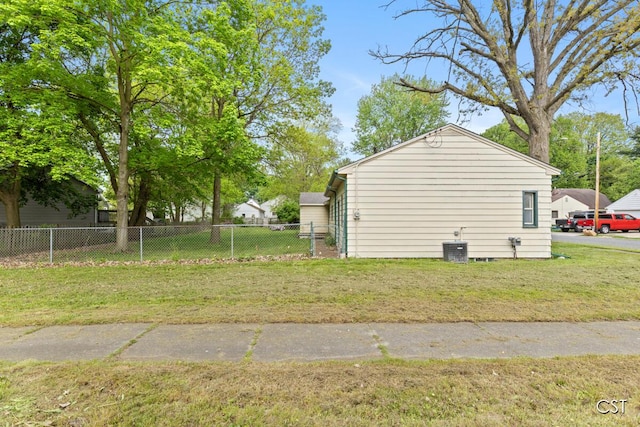 1001 Kelsey Ave, Lansing, MI 48910 - view of home's exterior