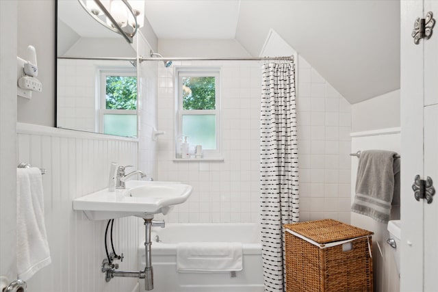 314 W Madison St, Ann Arbor, MI 48103 - full bathroom featuring shower / bath combination with curtain and vaulted ceiling