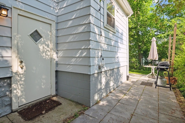 314 W Madison St, Ann Arbor, MI 48103 - doorway to property featuring a patio area