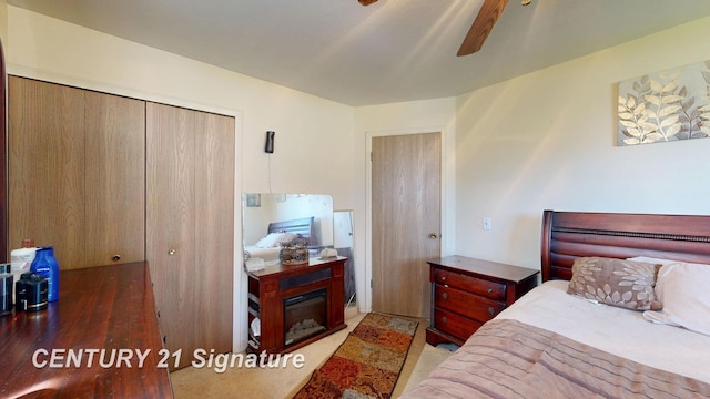 3455 Angel Dr, Saginaw, MI 48601 - bedroom with a closet and a ceiling fan