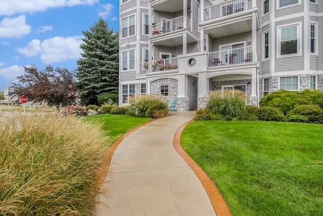 300 S Rath Ave Unit 1, Ludington, MI 49431 - view of building exterior