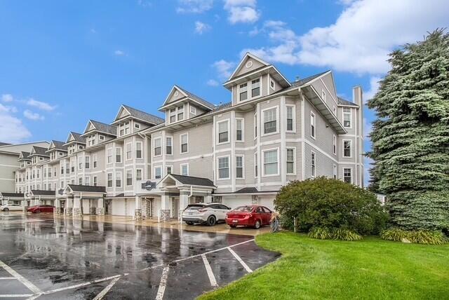 300 S Rath Ave Unit 1, Ludington, MI 49431 - view of building exterior