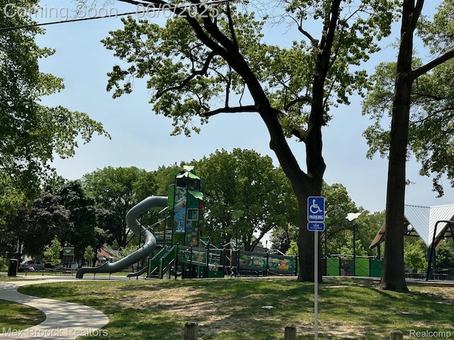 1215 Irving Ave, Royal Oak, MI 48067 - view of community jungle gym