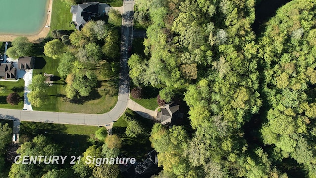 aerial view of property and surrounding area