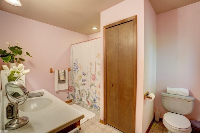3641 Timber Ridge Dr, Metamora, MI 48455 - bathroom with toilet, recessed lighting, a shower with shower curtain, vanity, and baseboards
