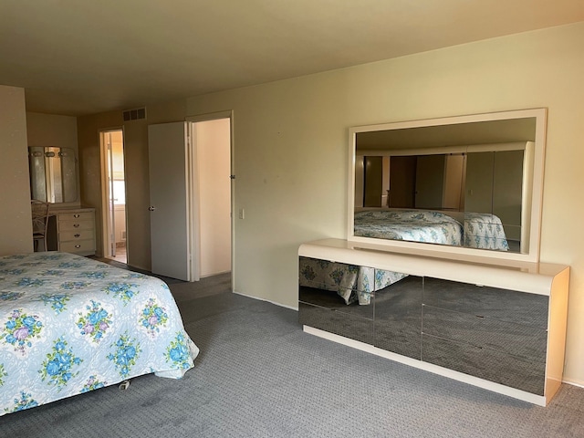 5250 Hardwoods Dr, West Bloomfield, MI 48323 - bedroom featuring carpet
