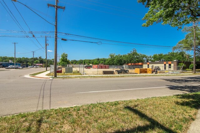 1133 Carver St, Traverse City, MI 49686