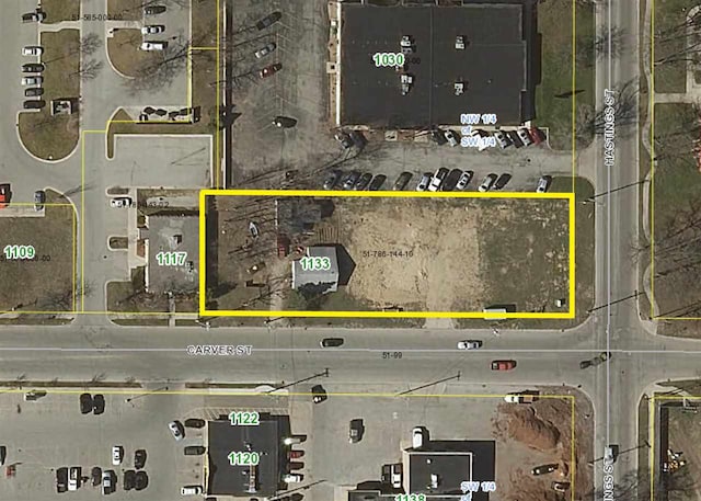 1133 Carver St, Traverse City, MI 49686
