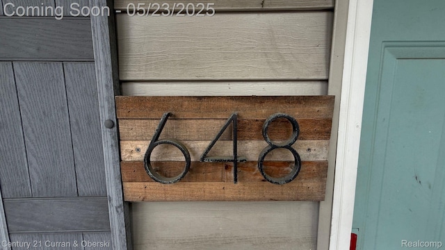 648 W Hazelhurst St, Ferndale, MI 48220 - exterior view
