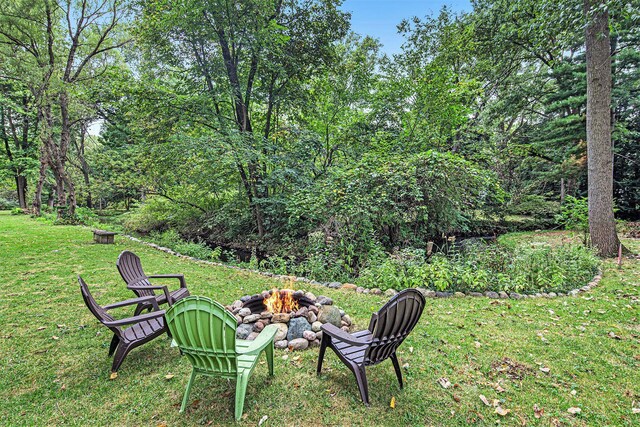 1514 Ferndale Blvd, Niles, MI 49120 - view of grassy yard featuring a fire pit