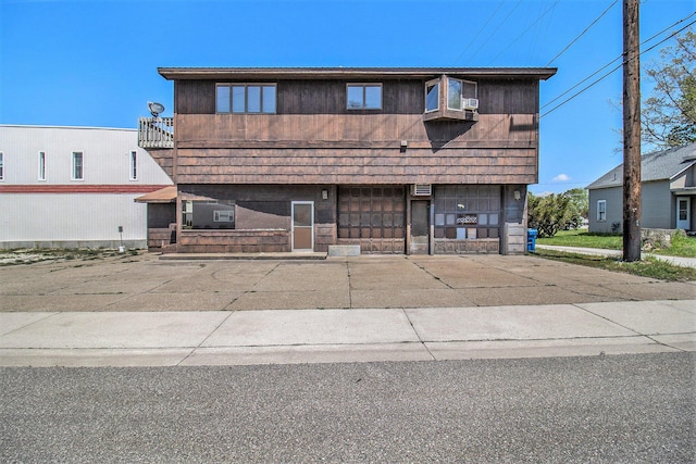 929 S Washington Ave, Ludington, MI 49431 - view of front of property