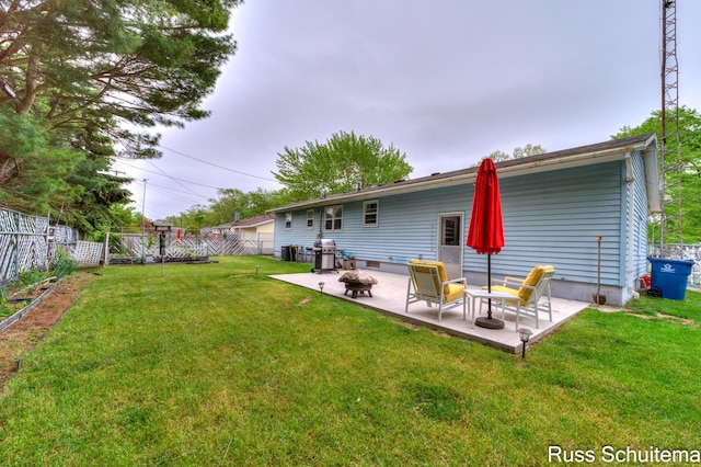 1572 Cornell Rd, Muskegon, MI 49441 - rear view of property with a patio