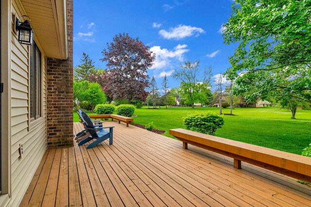 836 Boutell Dr, Grand Blanc, MI 48439 - wooden terrace featuring a yard