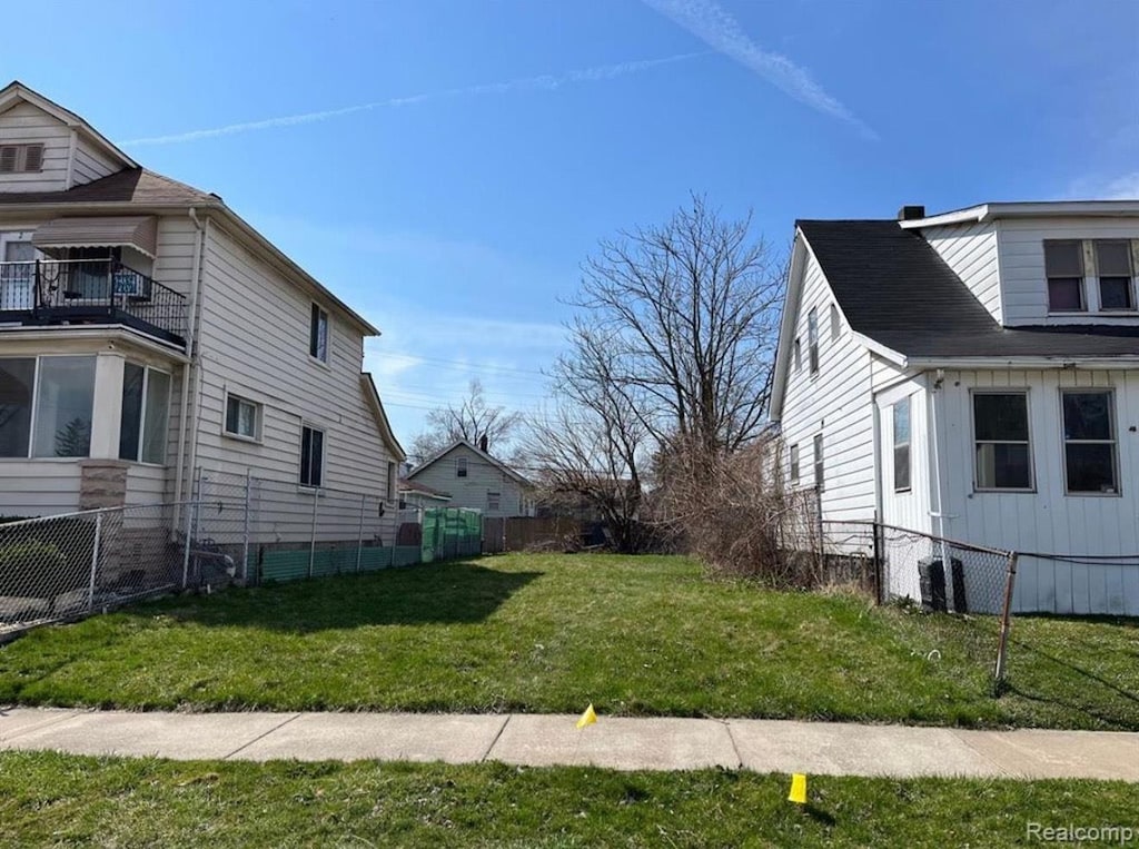 25 W Charlotte St, Ecorse, MI 48229