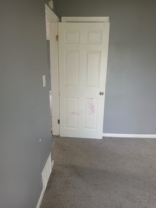 20000 Pelkey St, Detroit, MI 48205 - empty room featuring carpet flooring and baseboards