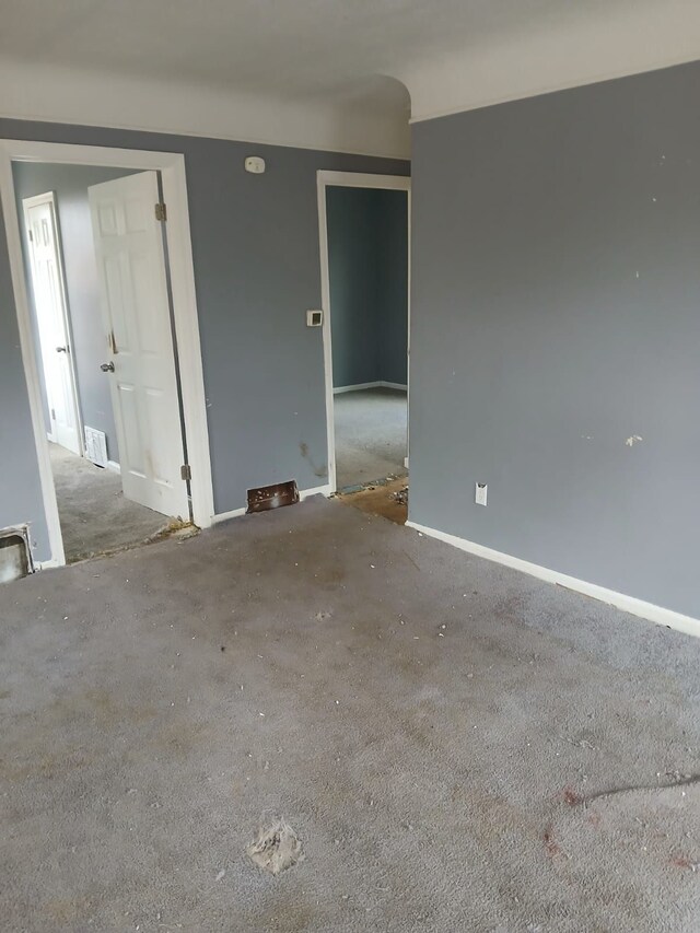 20000 Pelkey St, Detroit, MI 48205 - unfurnished room featuring carpet flooring and baseboards