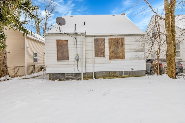 15819 Eastburn St, Detroit, MI 48205 - snow covered property with fence