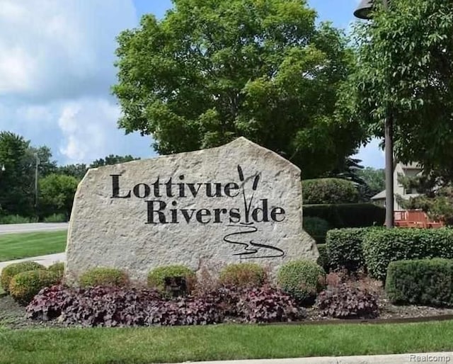 49678 Manistee Dr Unit 88, Chesterfield, MI 48047 - photo 2
