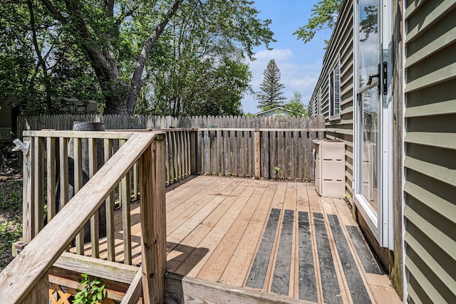 4317 N Hill Dr, Holly, MI 48442