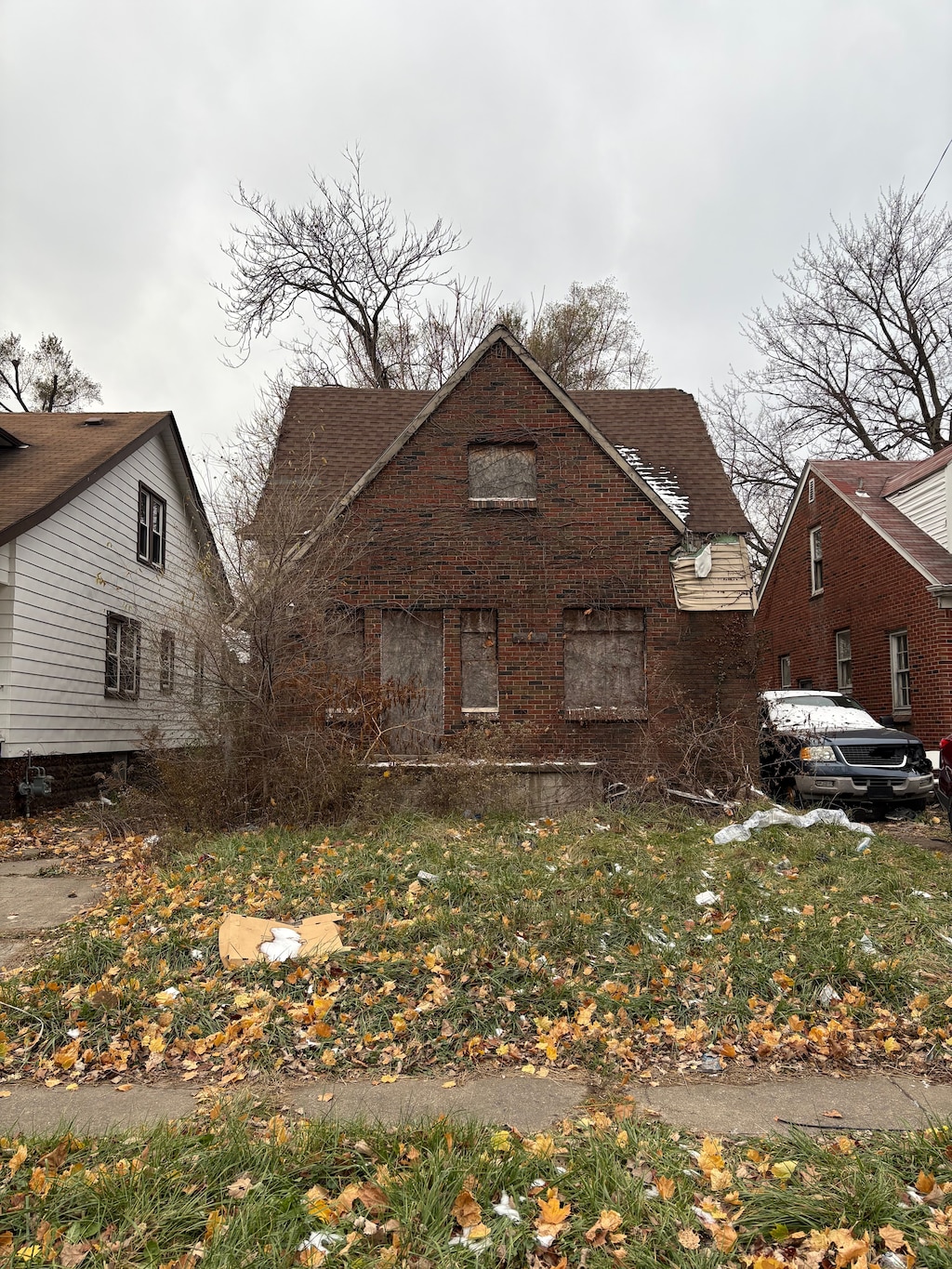 20157 Greeley St, Highland Park, MI 48203 - bungalow with brick siding