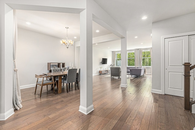 3328 Roseford Blvd, Ann Arbor, MI 48105 - entryway featuring dark wood-style floors, baseboards, a chandelier, and recessed lighting