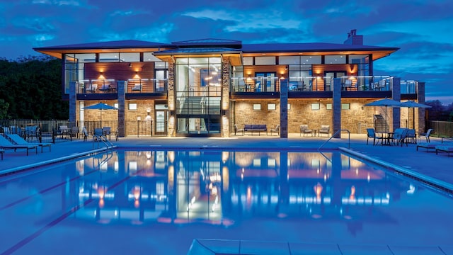 3328 Roseford Blvd, Ann Arbor, MI 48105 - community pool featuring fence and a patio area