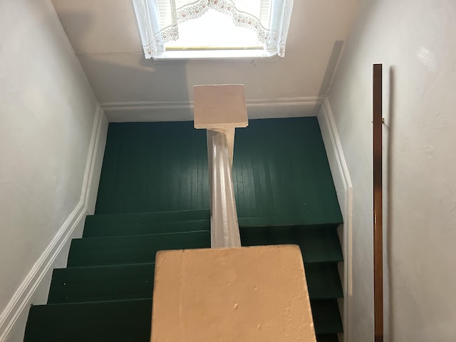 1902 W Ogilvie Ave, Baldwin, MI 49304 - view of stairs