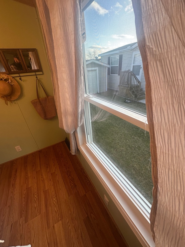 33332 Fern Ct, Lenox, MI 48048 - detailed view of wood finished floors