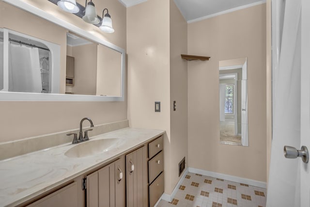 11317 N Dr, Brooklyn, MI 49230 - full bath with baseboards and vanity