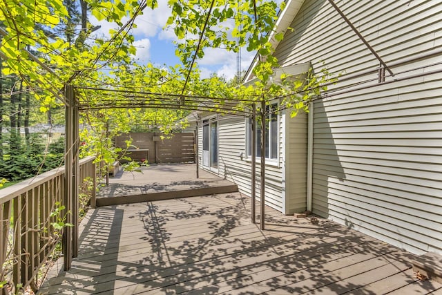 11317 N Dr, Brooklyn, MI 49230 - view of deck