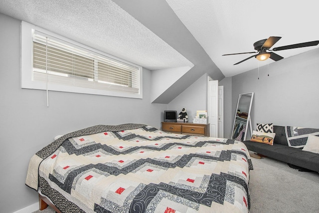 622 Thomas St SE, Grand Rapids, MI 49503 - bedroom featuring carpet floors, ceiling fan, and a textured ceiling