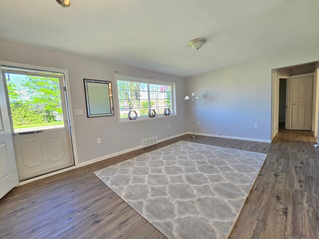 18453 Woodbine St, Detroit, MI 48219 - foyer entrance with wood finished floors and baseboards